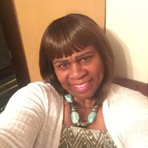 Meet your Posher, Joyce